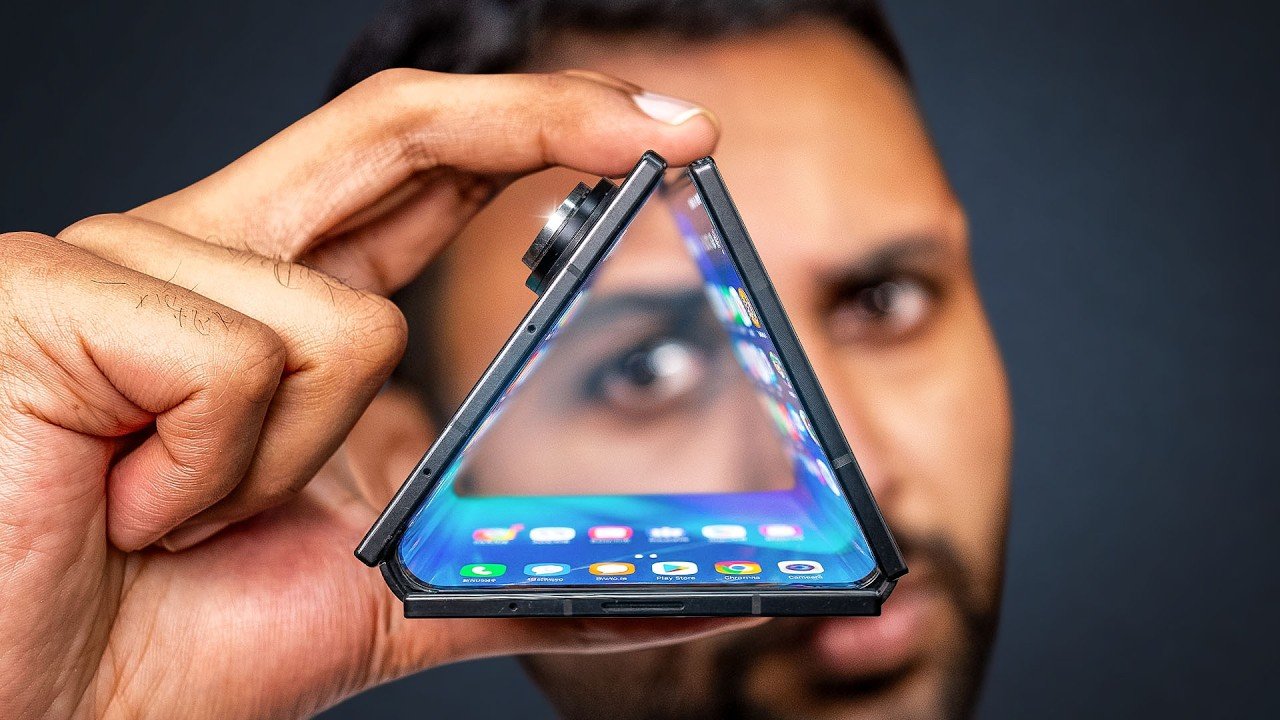 Samsungov prvi trostruko savitljivi telefon je prava zvjer VIDEO