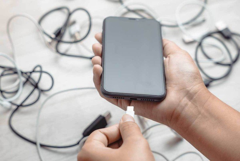 Punite telefon do 80% da baterija traje duže - istina ili mit?