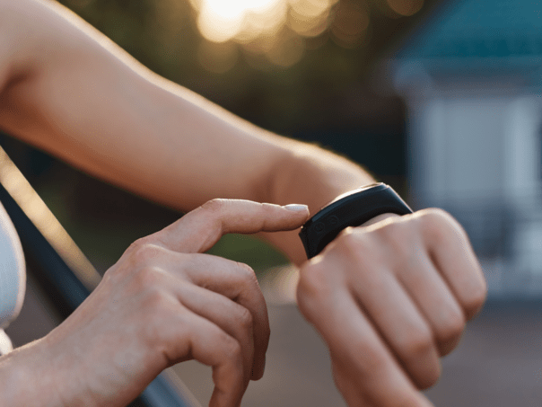 Meta ne odustaje: Stiže pametni sat koji će upravljati vašim životom?